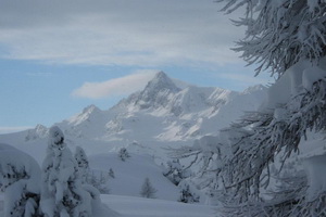 Xtrallusion offers independent self-guided Walking, Adventure, Activity, Skiing and Paragliding Holiday itineraries on the Italian Rivieras, in the Italian Lakes, in the Italian Alps and in some of the most beautiful corners of Italy.